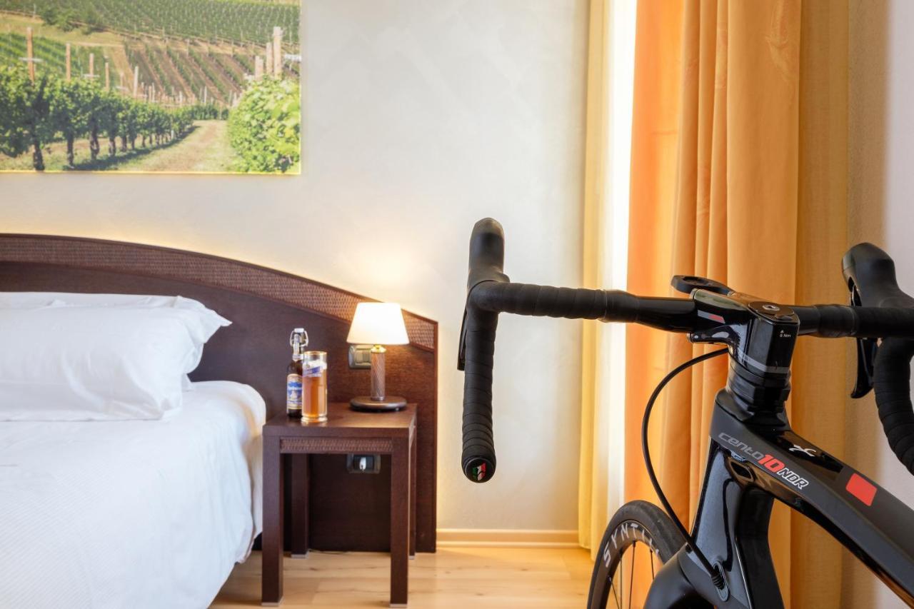 Wine Hotel San Giacomo Activity&Wellness Paderno del Grappa Esterno foto